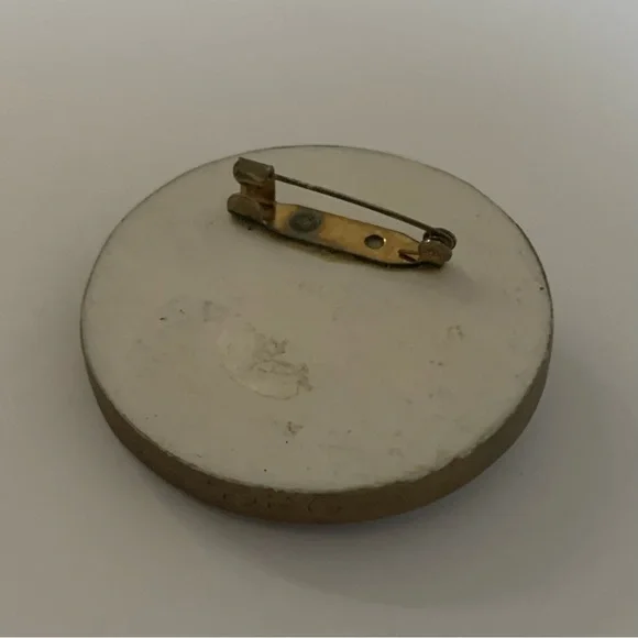 Vintage Round Santa Claus Brooch - Picture 4 of 5